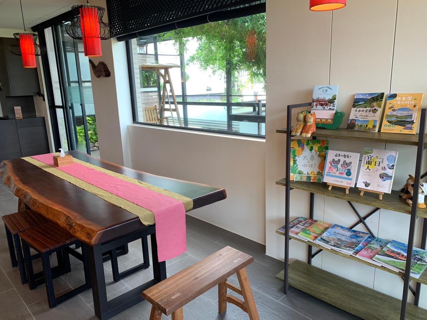 松語墅溫泉居 Pine Hot Spring Bed & Breakfast Jiaoxi Exterior foto