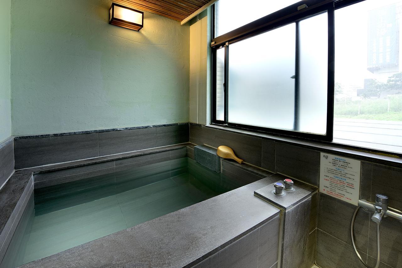 松語墅溫泉居 Pine Hot Spring Bed & Breakfast Jiaoxi Exterior foto